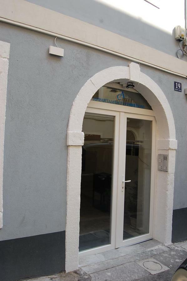 Appartamenti Corridoni Trieszt Kültér fotó